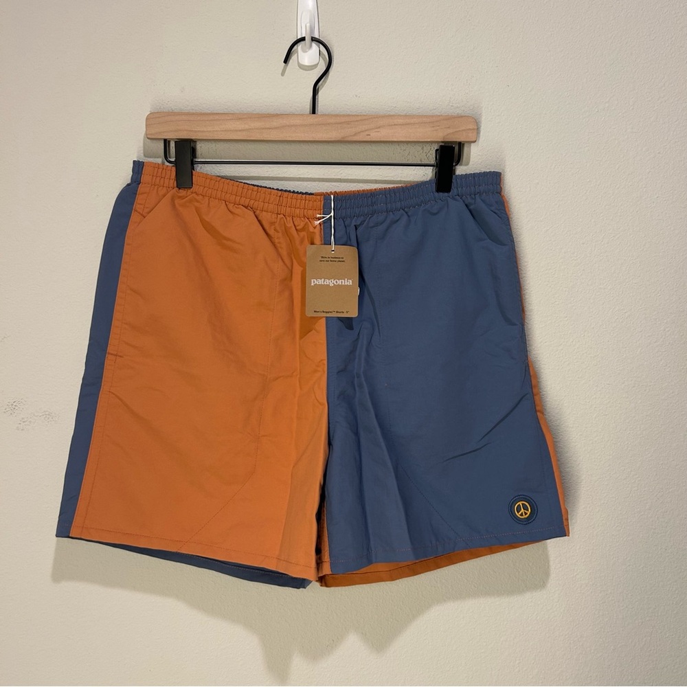 Patagonia Baggies Shorts 5" M – Utility Blue Peace Patch – NWT